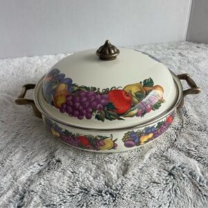 Cornucopia Enamel Cooking Dutch 10” Oven Pot Lid Fruit Design Brass Trim Cottage